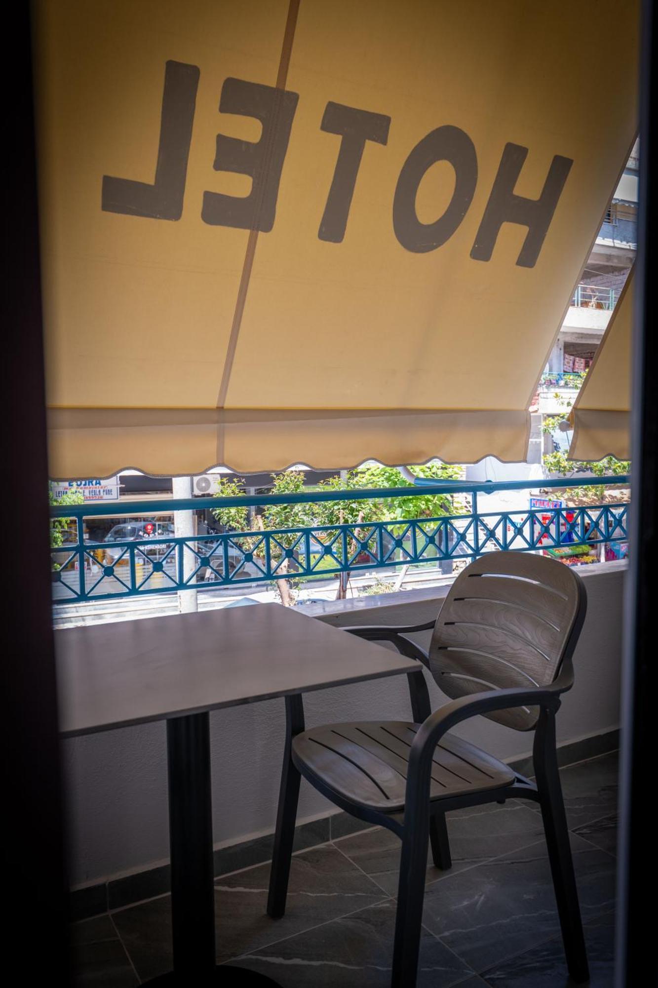 Hotel Porti Саранда Екстер'єр фото